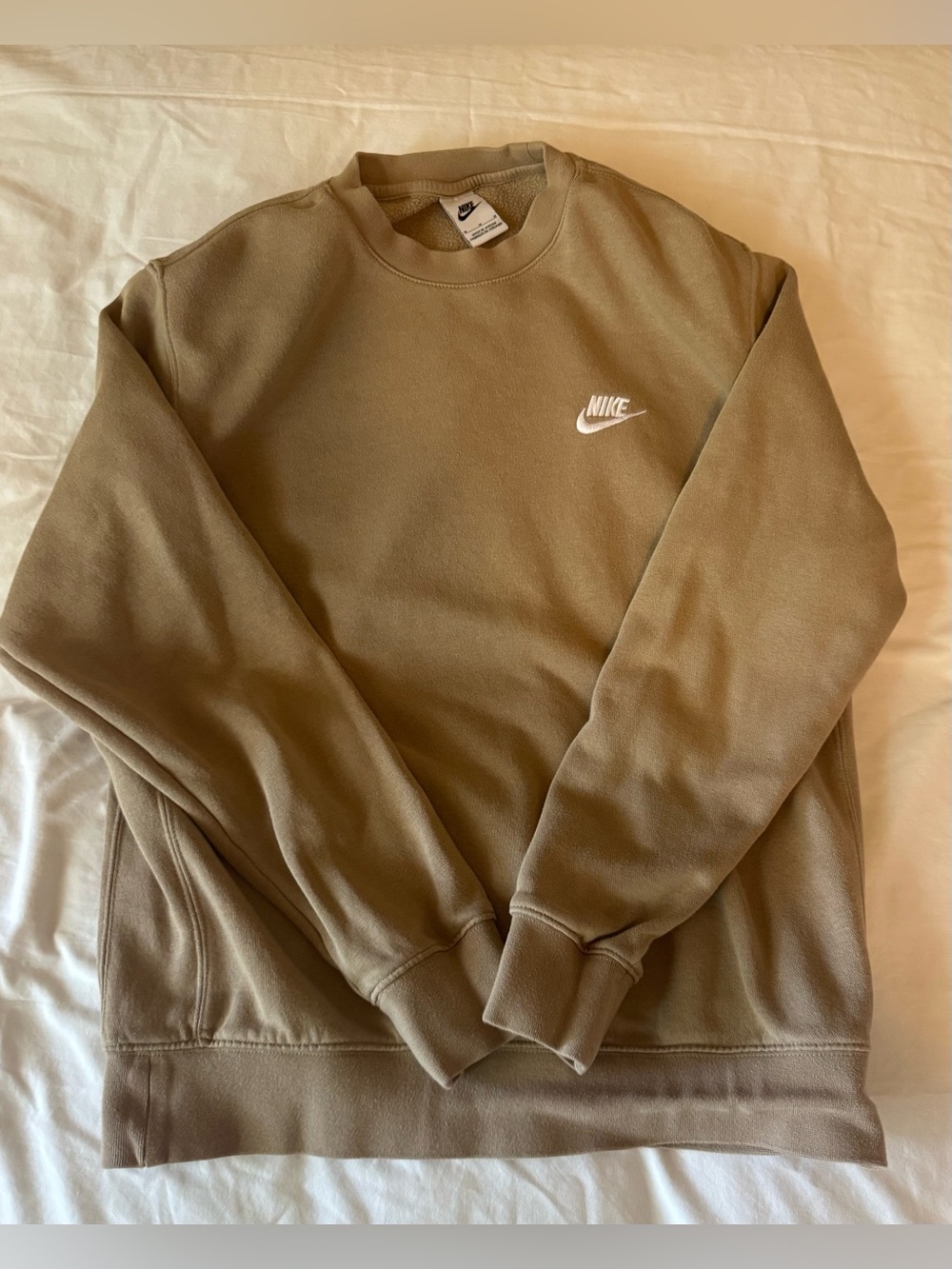 Nike Men’s Crewneck medium (beige/tan) Sweatshirt -